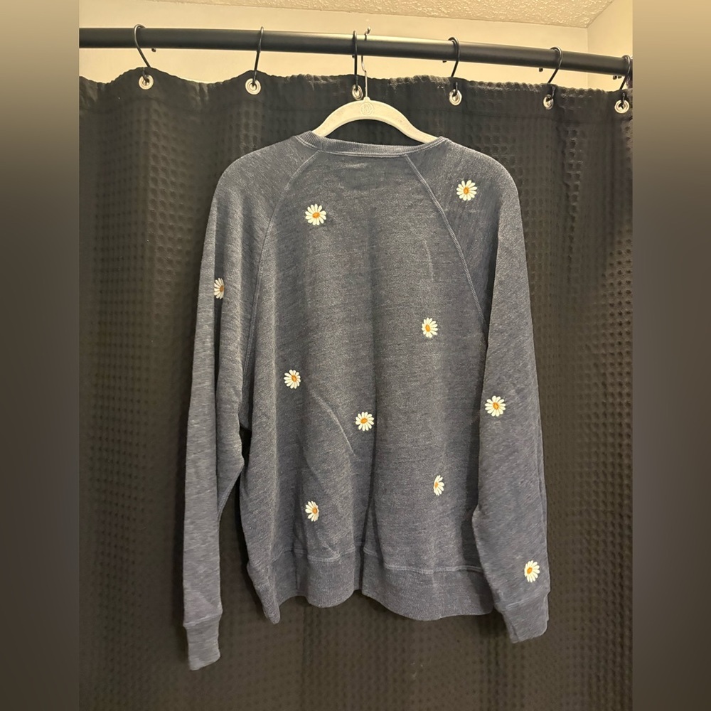 THE GREAT. THE SLOUCH SWEATSHIRT W/ DAISY EMBROIDERY HEATHERED VINTAGE BLUE NWT - Picture 7 of 7